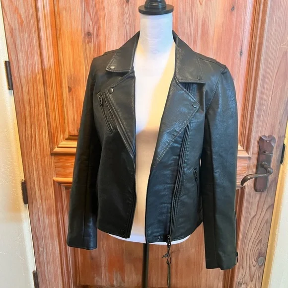 NWT BLANKNYC FAUX LEATHER JACKET - Picture 7 of 12